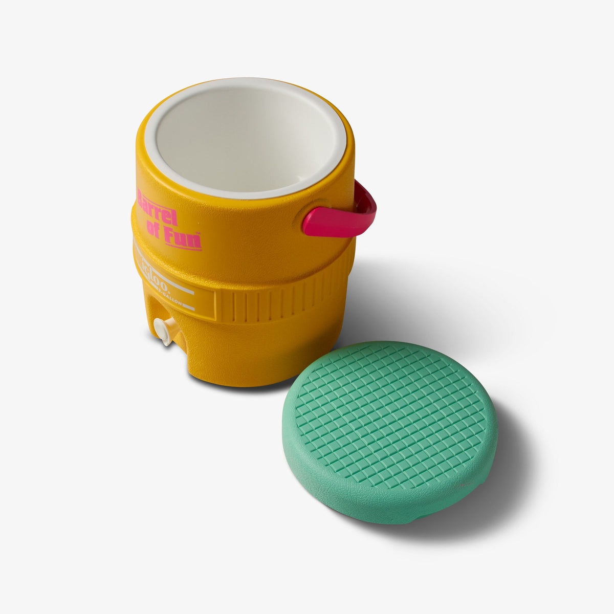 retro-barrel-of-fun-2-gallon-jug-p5 00031416_3.jpg