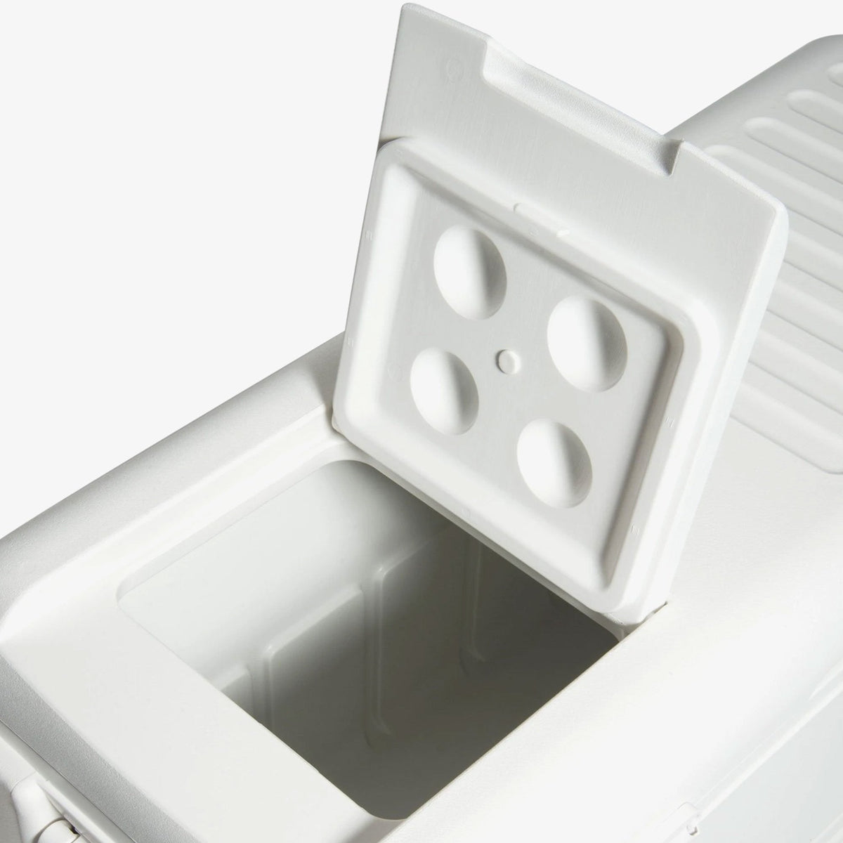 quick-and-cool-150-qt-cooler-q8 00044363-quick-and-cool-150-qt-cooler-cu-open-hatch_2c6197ae-88fc-4867-ad4f-5e48e4b855e0.jpg