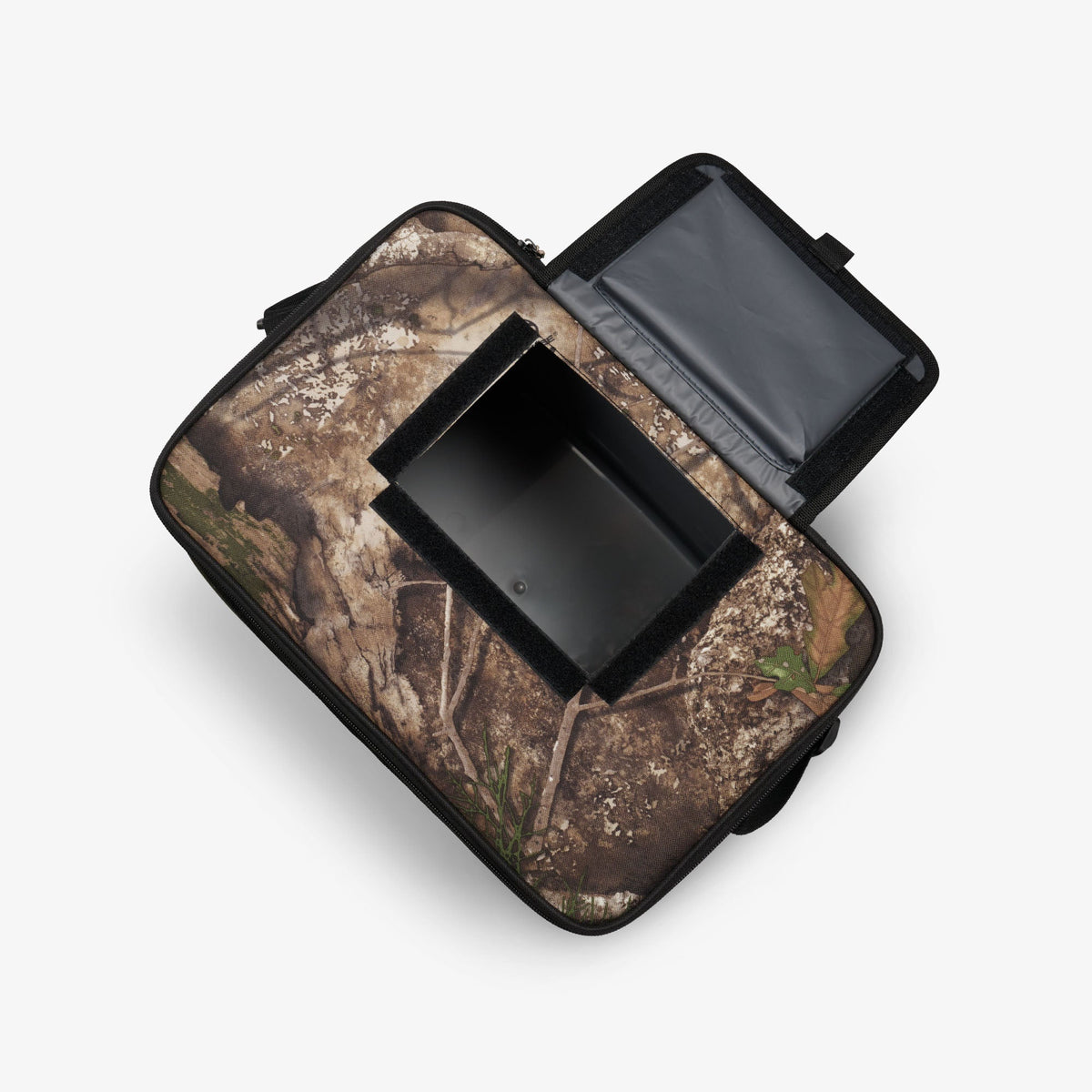 realtree-apx-hlc-28-can-bag-u9 00064354-O3-2025.jpg