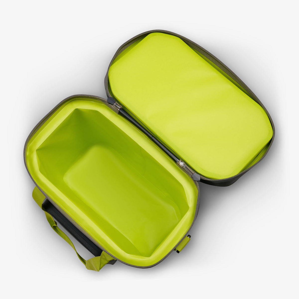 trailmate-36-can-cooler-bag-r3 00066773-O3.jpg