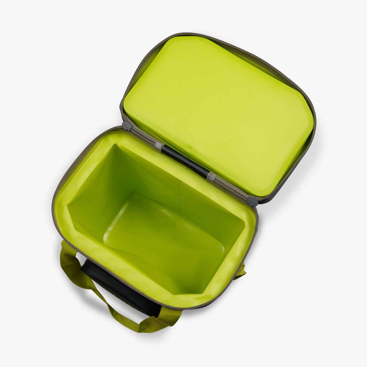 trailmate-32-can-backpack-s8 00066774-O2.jpg